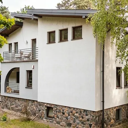 Golden Forest Retreat - Fireplace & Sauna * קונסטנסין-יז'יורנה