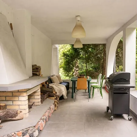 וילה Golden Forest Retreat - Fireplace & Sauna