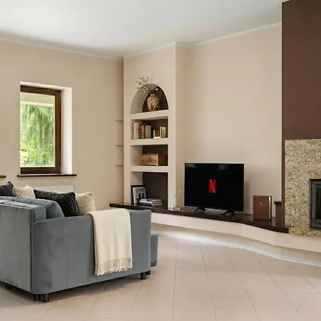 וילה Golden Forest Retreat - Fireplace & Sauna *