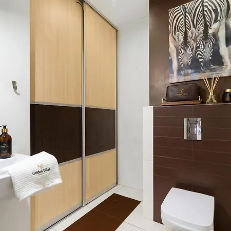 Golden Forest Retreat - Fireplace & Sauna וילה *