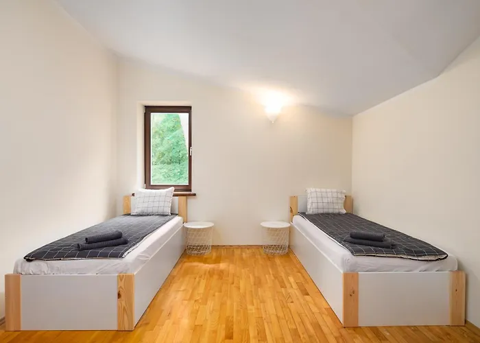 Pine House Pod Warszawa, Bilard, Sauna, Kominek, Grill, *